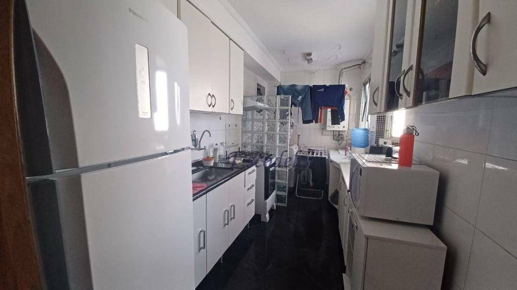 Apartamento à venda com 3 quartos, 74m² - Foto 14