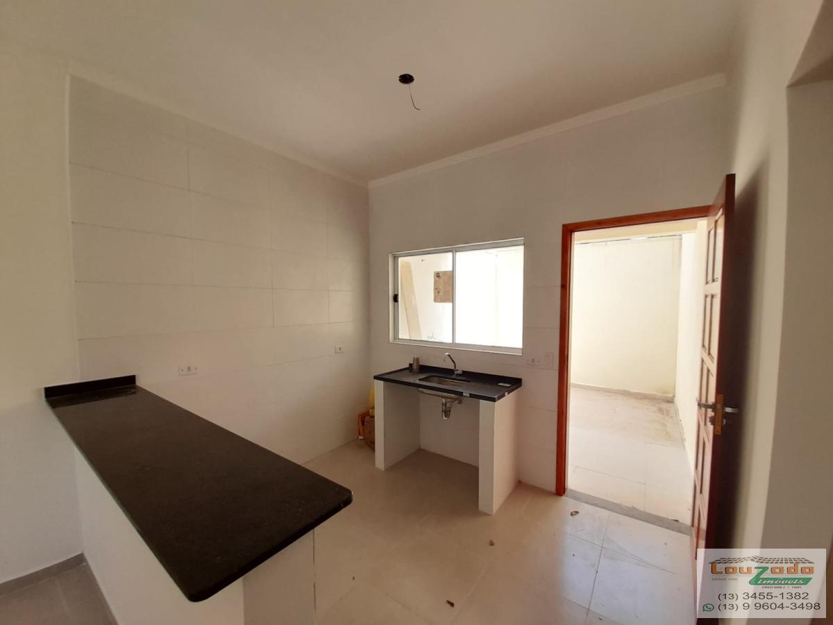 Casa à venda com 2 quartos, 140m² - Foto 4