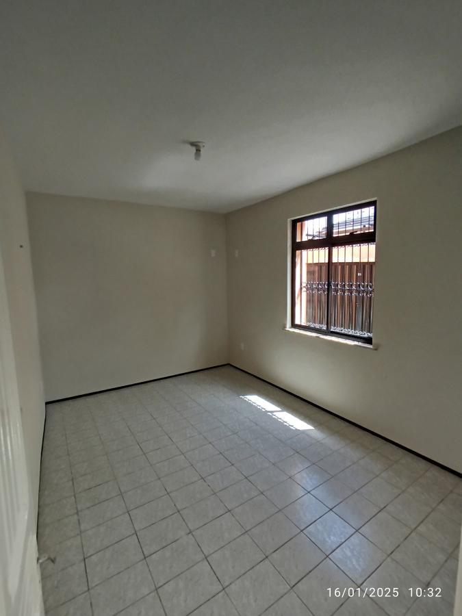 Casa para alugar com 4 quartos, 192m² - Foto 9