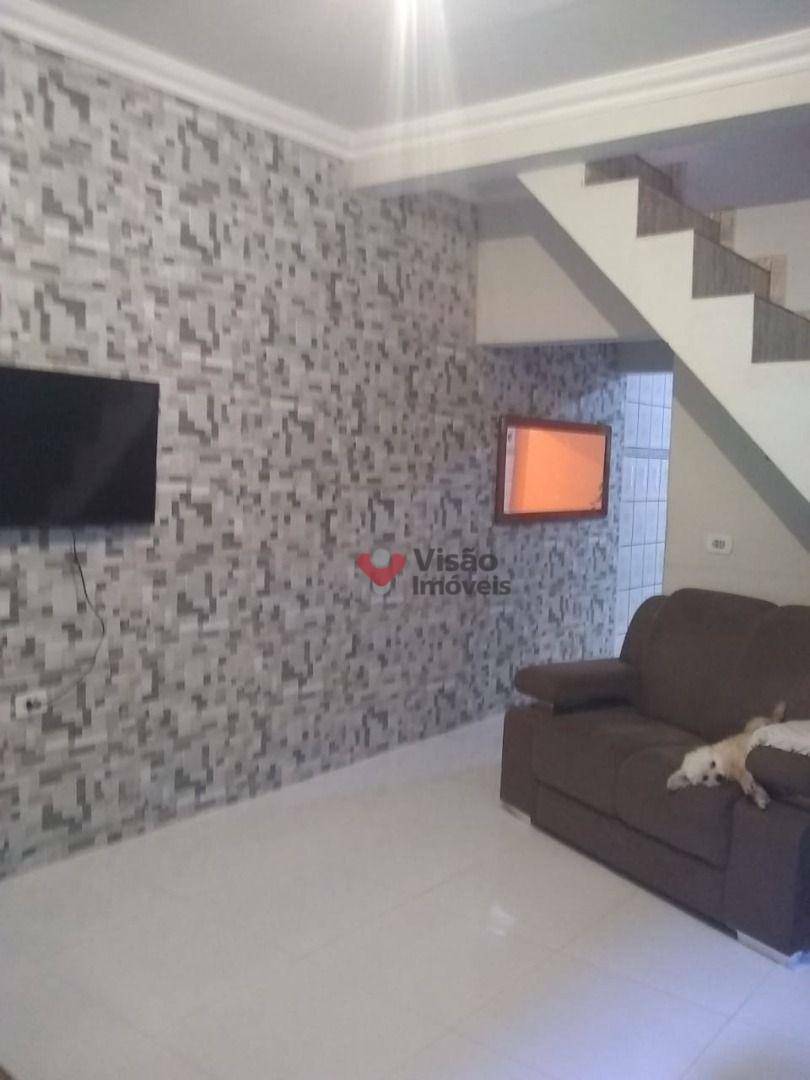 Sobrado à venda com 3 quartos, 210m² - Foto 4