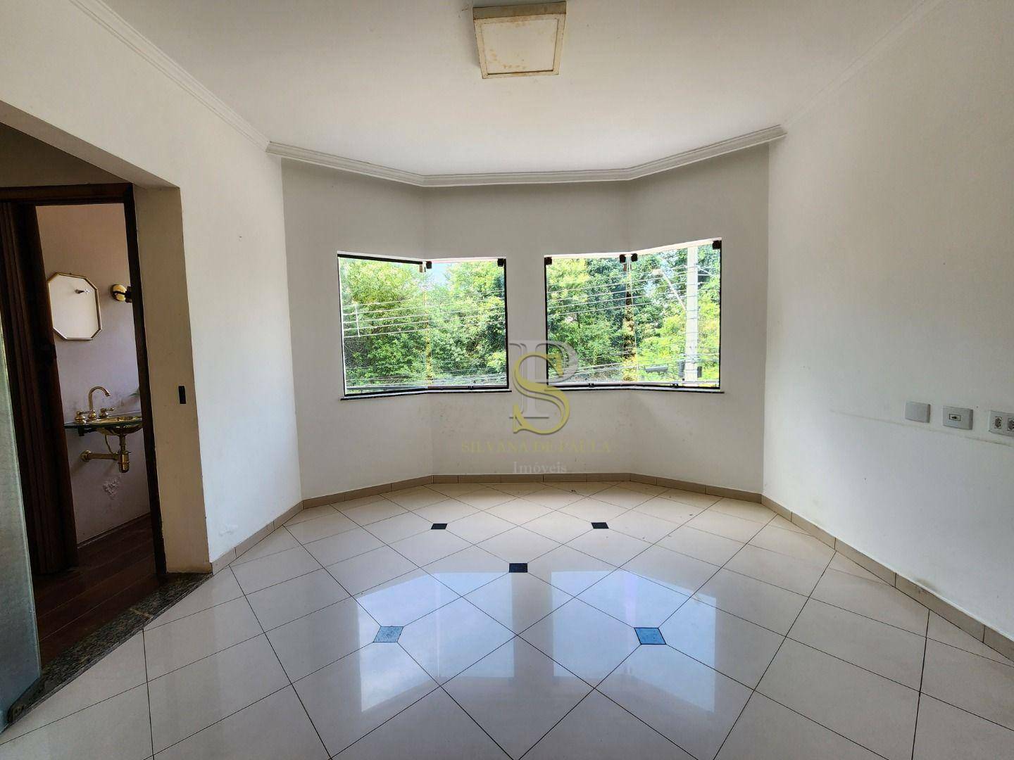 Casa à venda com 3 quartos, 350m² - Foto 9