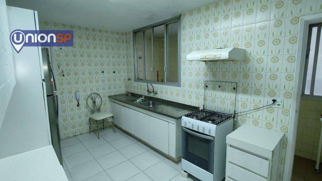 Apartamento à venda com 3 quartos, 135m² - Foto 5