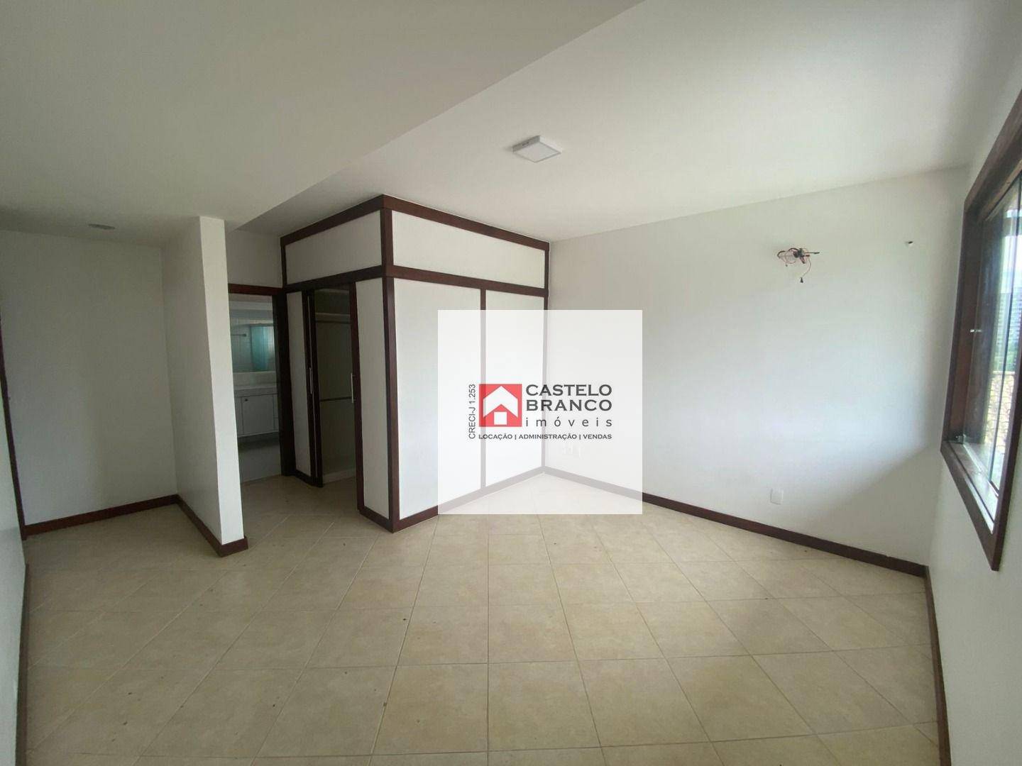 Casa de Condomínio à venda com 4 quartos, 676m² - Foto 14