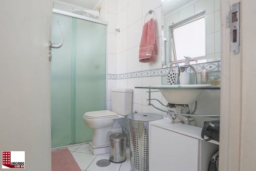 Apartamento à venda com 2 quartos, 70m² - Foto 4