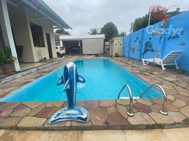 Casa à venda com 3 quartos, 300m² - Foto 4