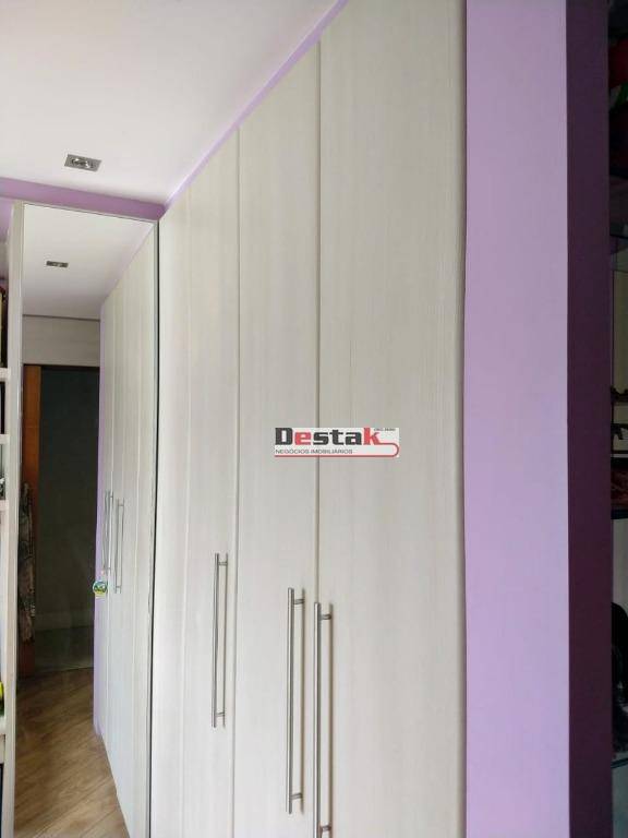 Apartamento à venda com 3 quartos, 156m² - Foto 4