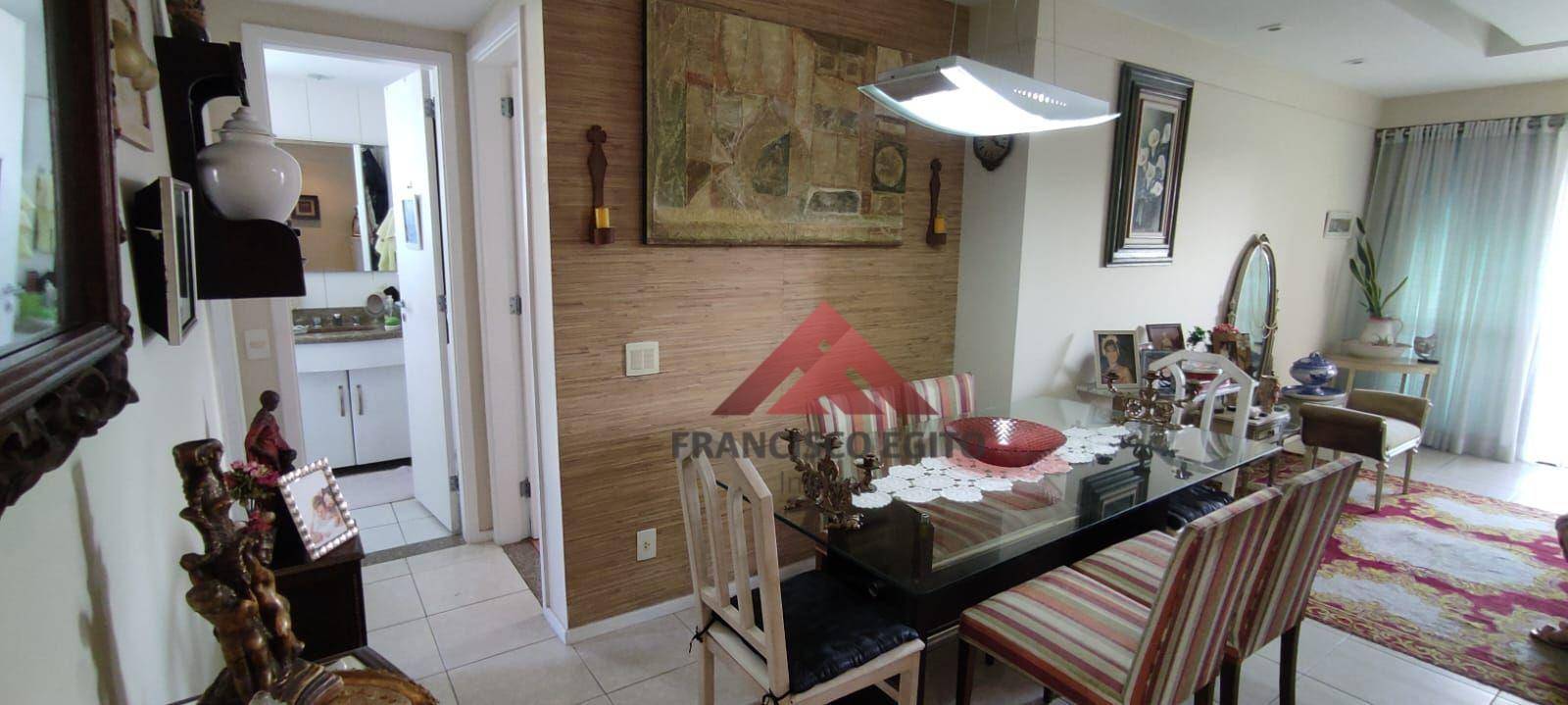 Apartamento à venda com 2 quartos, 80m² - Foto 2