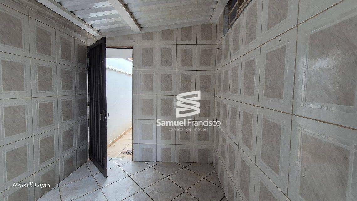 Casa à venda com 2 quartos, 100m² - Foto 12