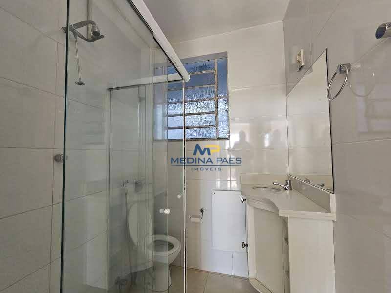 Apartamento à venda com 2 quartos, 70m² - Foto 17