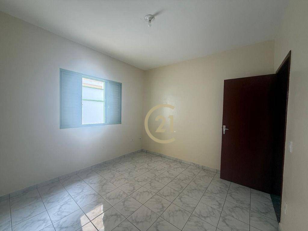 Casa à venda com 3 quartos, 198m² - Foto 13