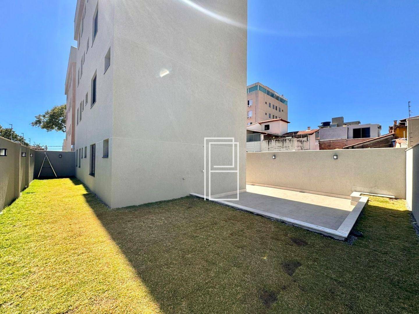 Apartamento à venda com 3 quartos, 171m² - Foto 3