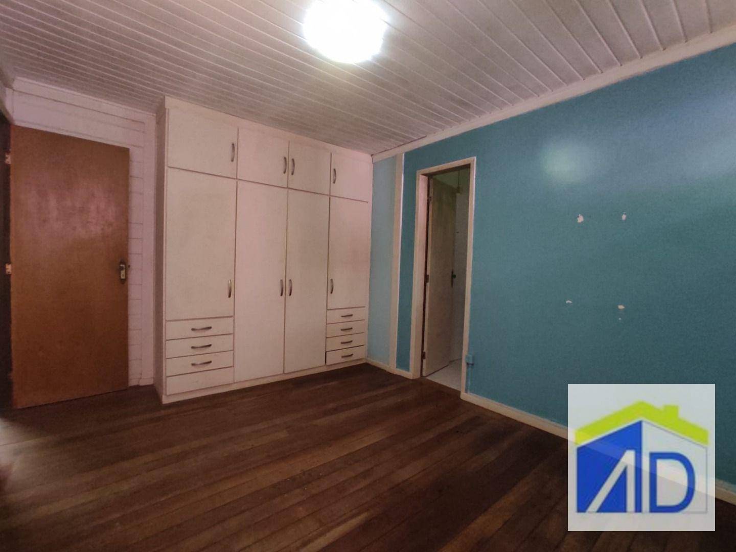 Casa de Condomínio à venda com 5 quartos, 200m² - Foto 11