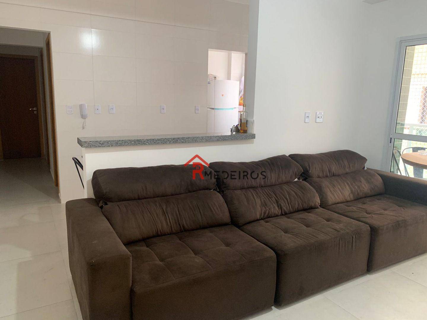 Apartamento à venda com 2 quartos, 65m² - Foto 4