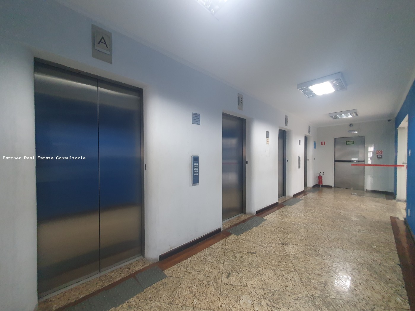 Conjunto Comercial-Sala à venda com 1 quarto, 513m² - Foto 27