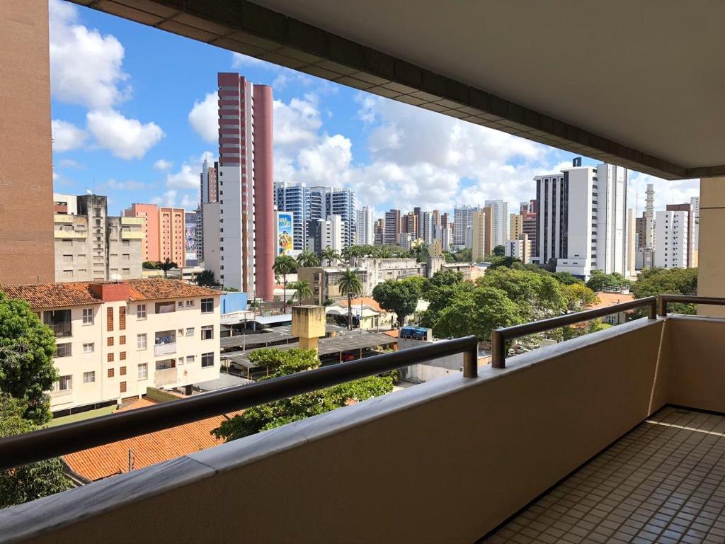 Apartamento à venda com 3 quartos, 215m² - Foto 10