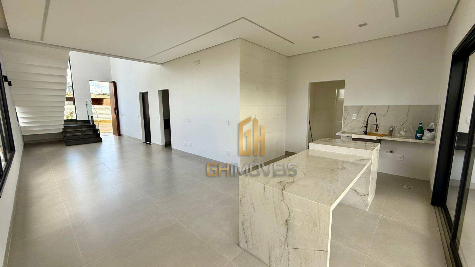 Casa de Condomínio à venda com 4 quartos, 239m² - Foto 4