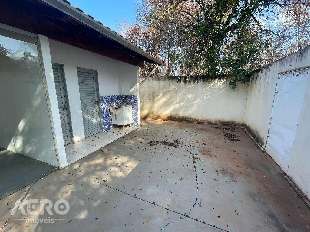 Casa de Condomínio à venda com 3 quartos, 250m² - Foto 34