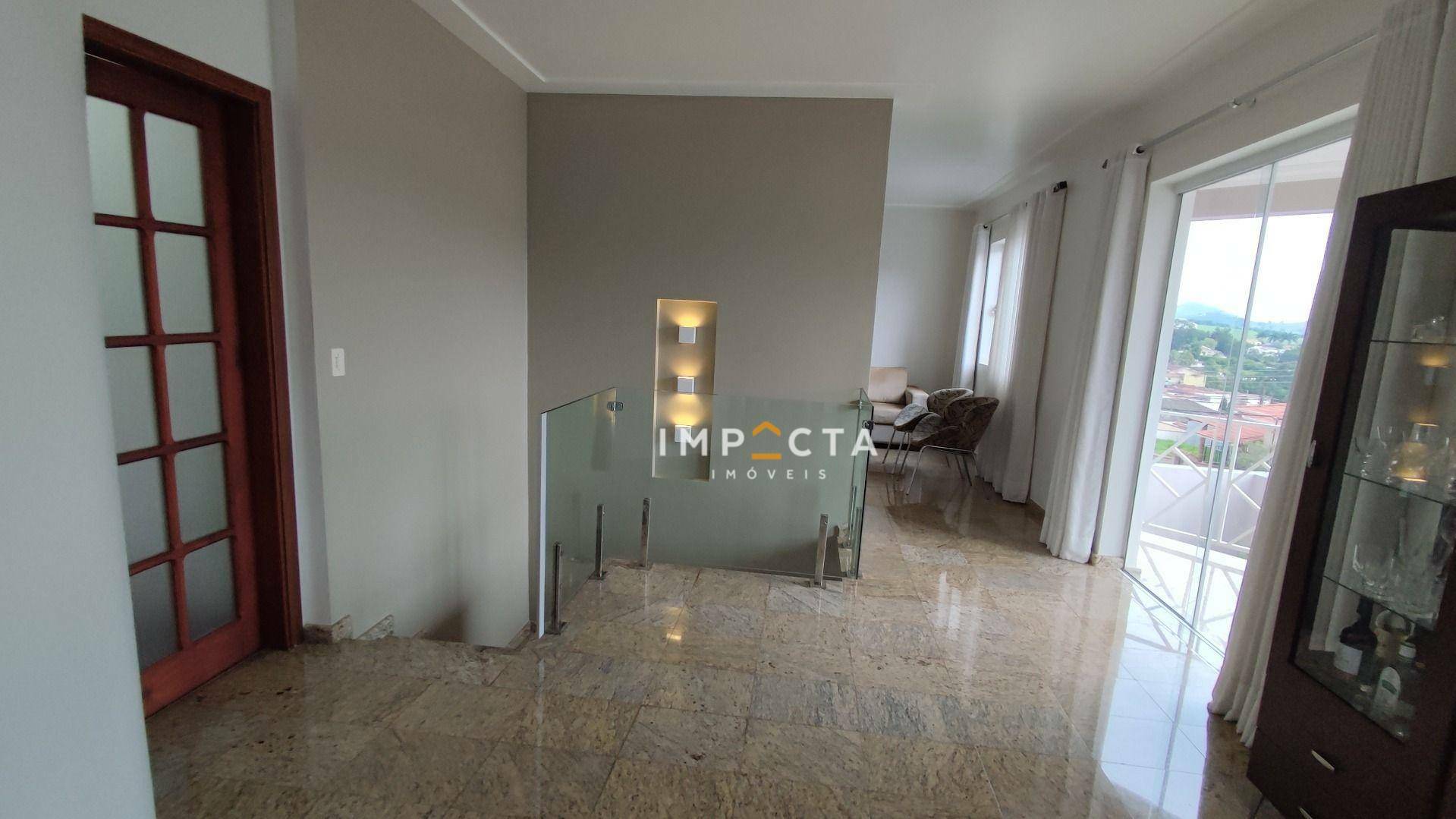 Casa à venda com 4 quartos, 330m² - Foto 12