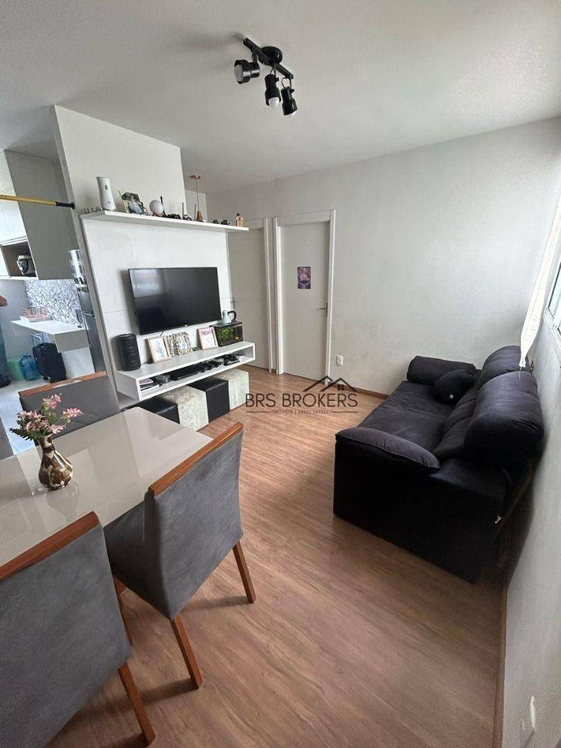 Apartamento à venda com 2 quartos, 44m² - Foto 1