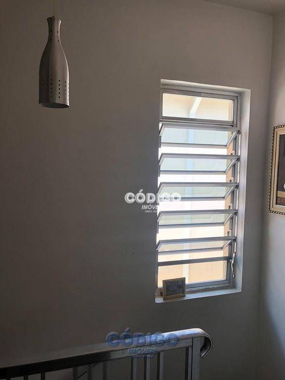 Sobrado à venda com 3 quartos, 200m² - Foto 22