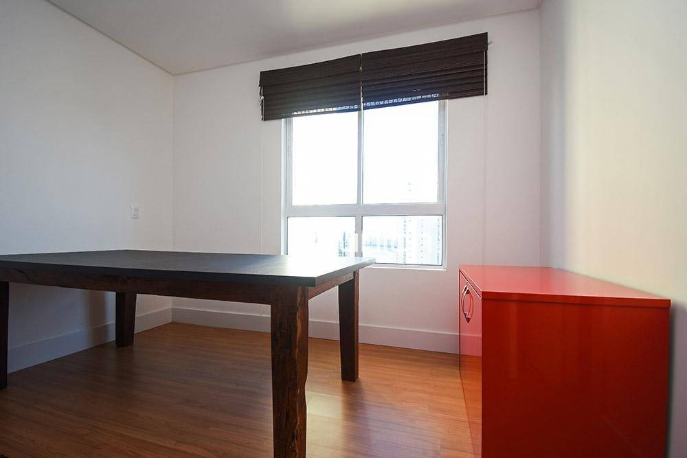 Apartamento à venda com 4 quartos, 154m² - Foto 29