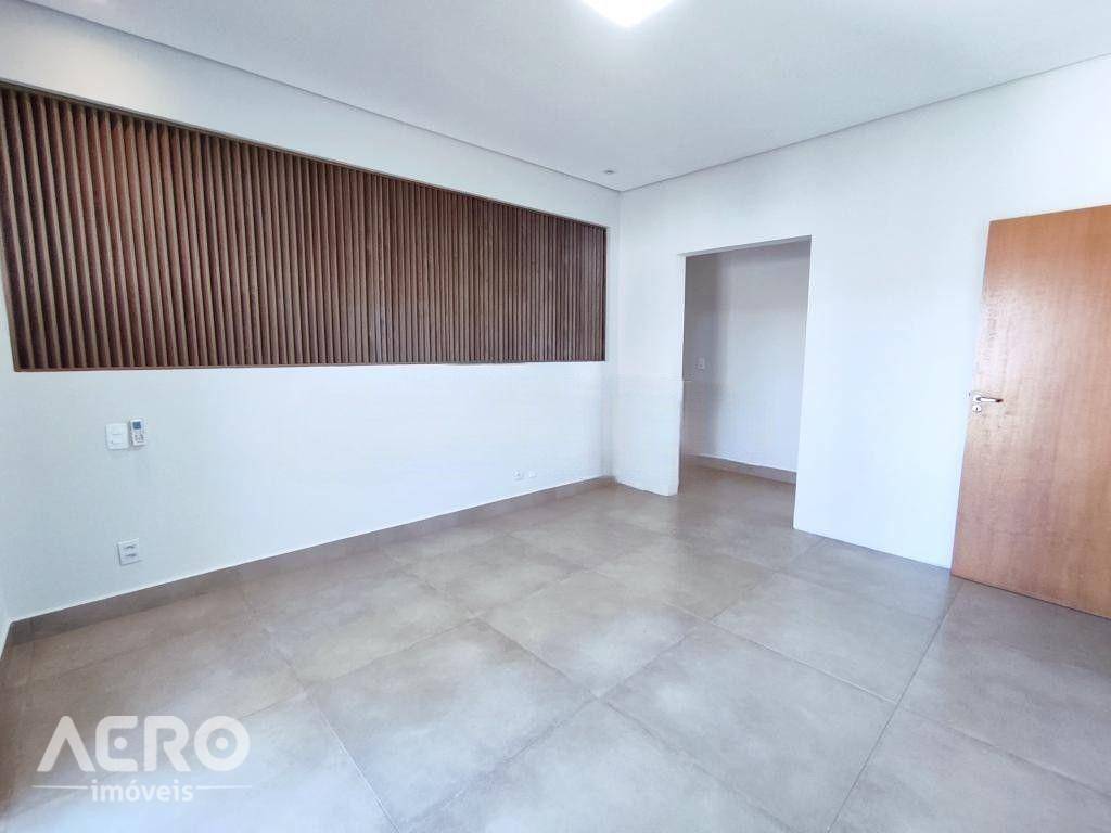 Casa de Condomínio à venda e aluguel com 5 quartos, 400m² - Foto 2
