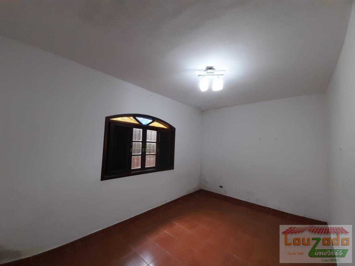 Casa à venda com 2 quartos, 180m² - Foto 7