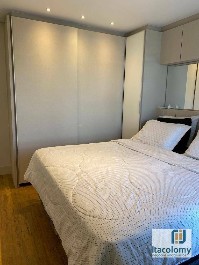 Apartamento à venda com 2 quartos, 72m² - Foto 12