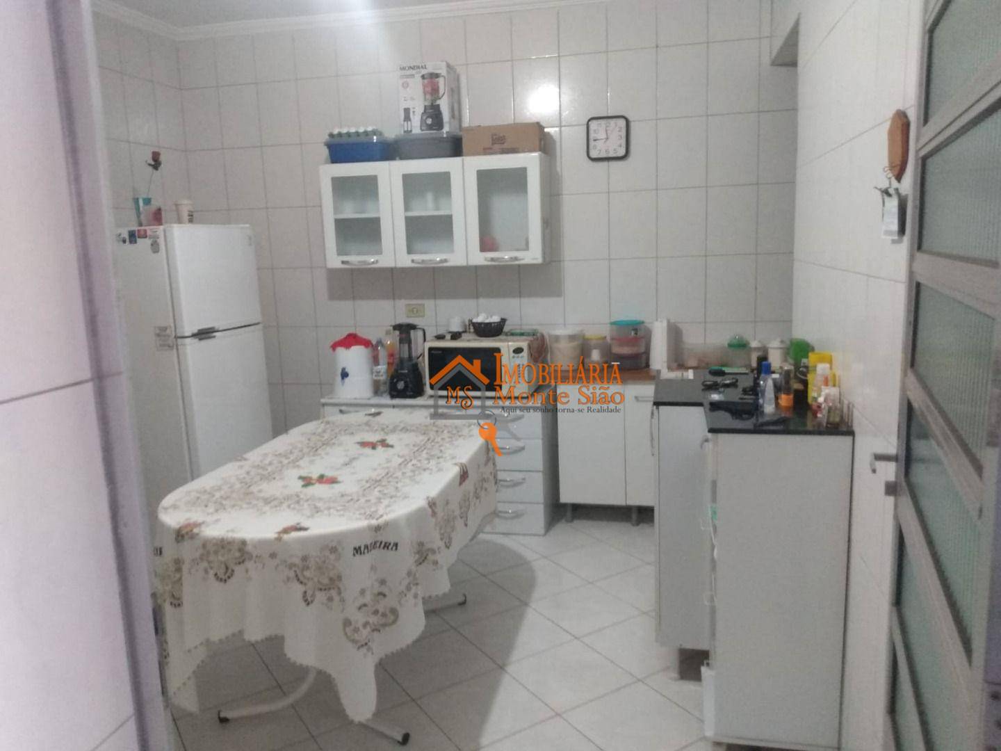 Casa à venda com 3 quartos, 220m² - Foto 6