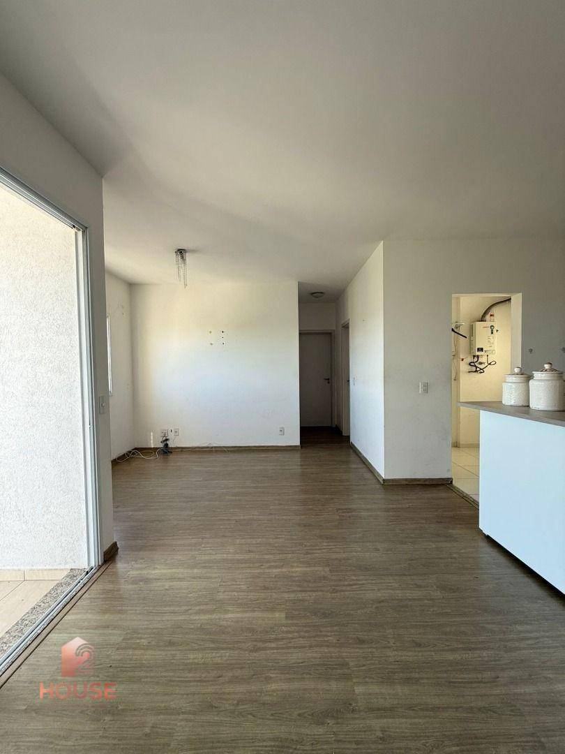 Apartamento para alugar com 2 quartos, 72m² - Foto 1