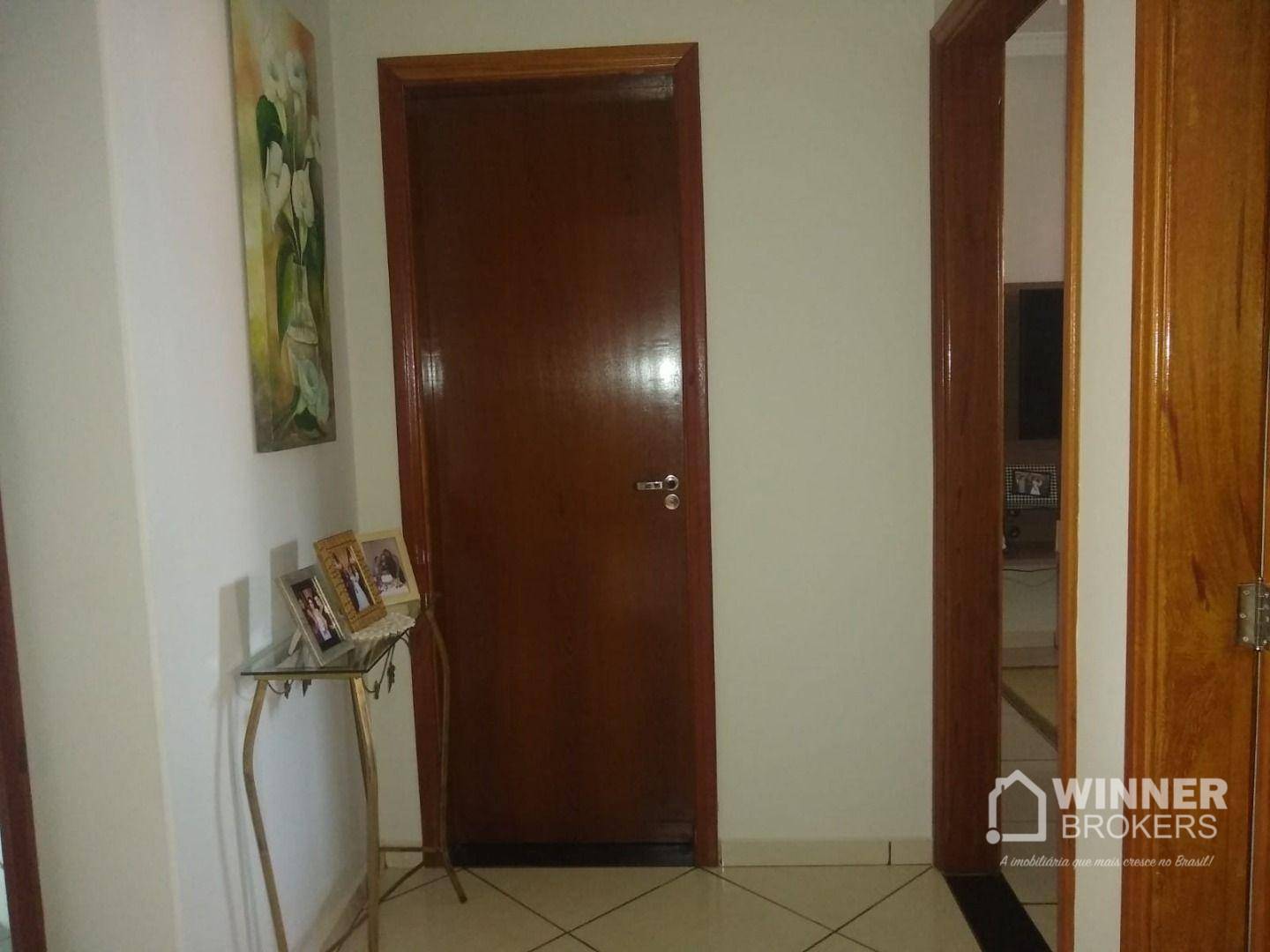 Casa à venda com 4 quartos, 166m² - Foto 6