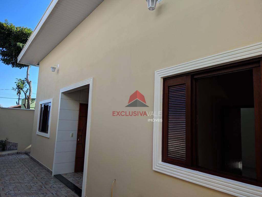 Casa à venda e aluguel com 3 quartos, 310m² - Foto 8