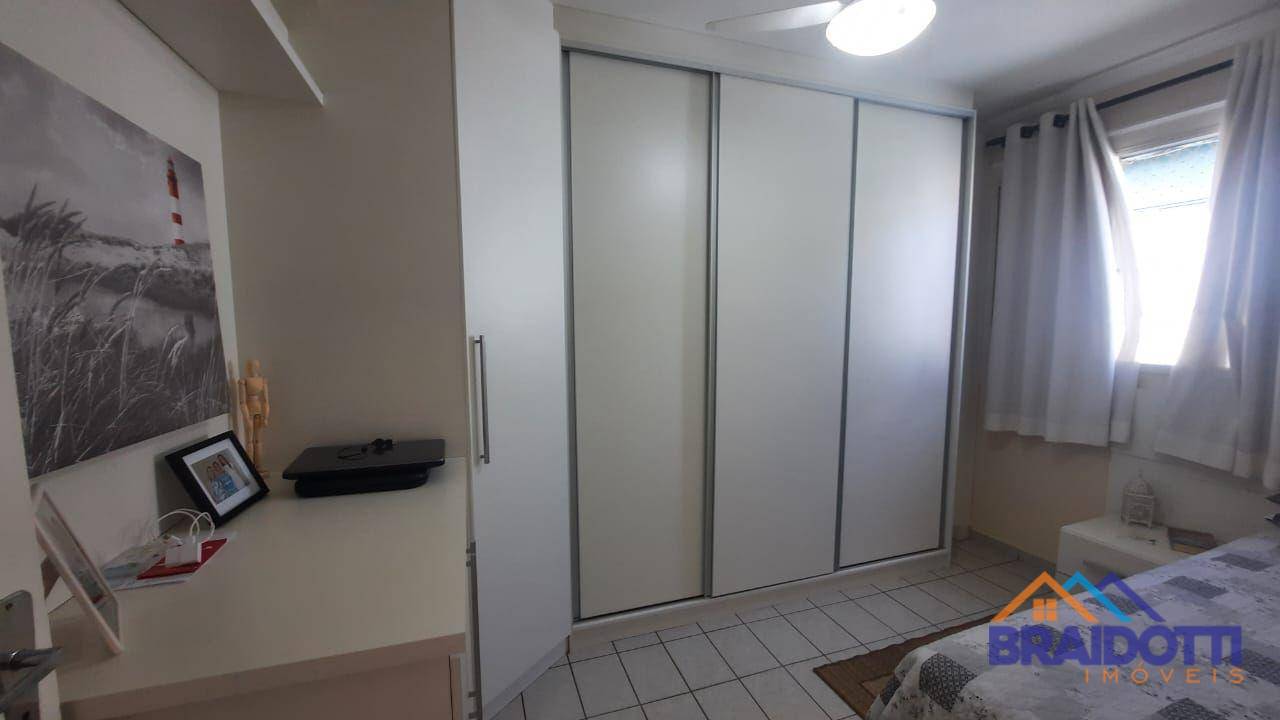 Apartamento à venda com 2 quartos, 69m² - Foto 9