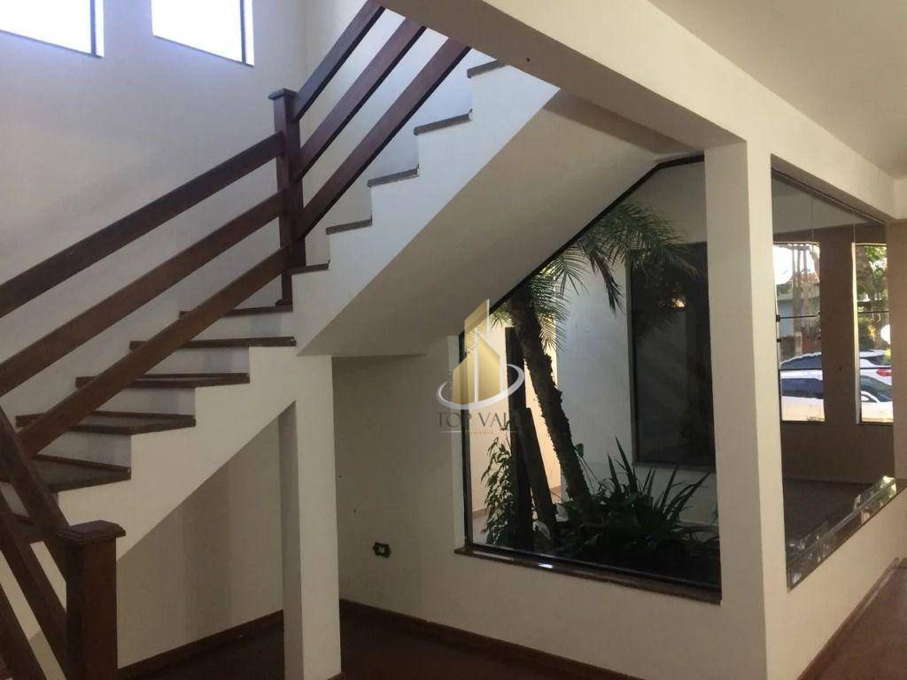 Sobrado à venda com 3 quartos, 220m² - Foto 2