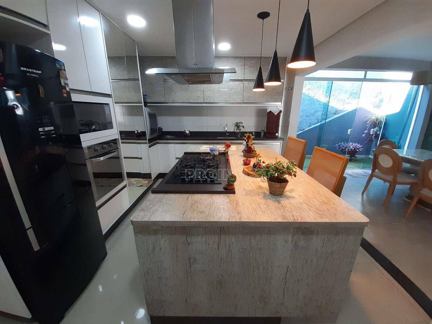 Casa de Condomínio à venda com 4 quartos, 206m² - Foto 19