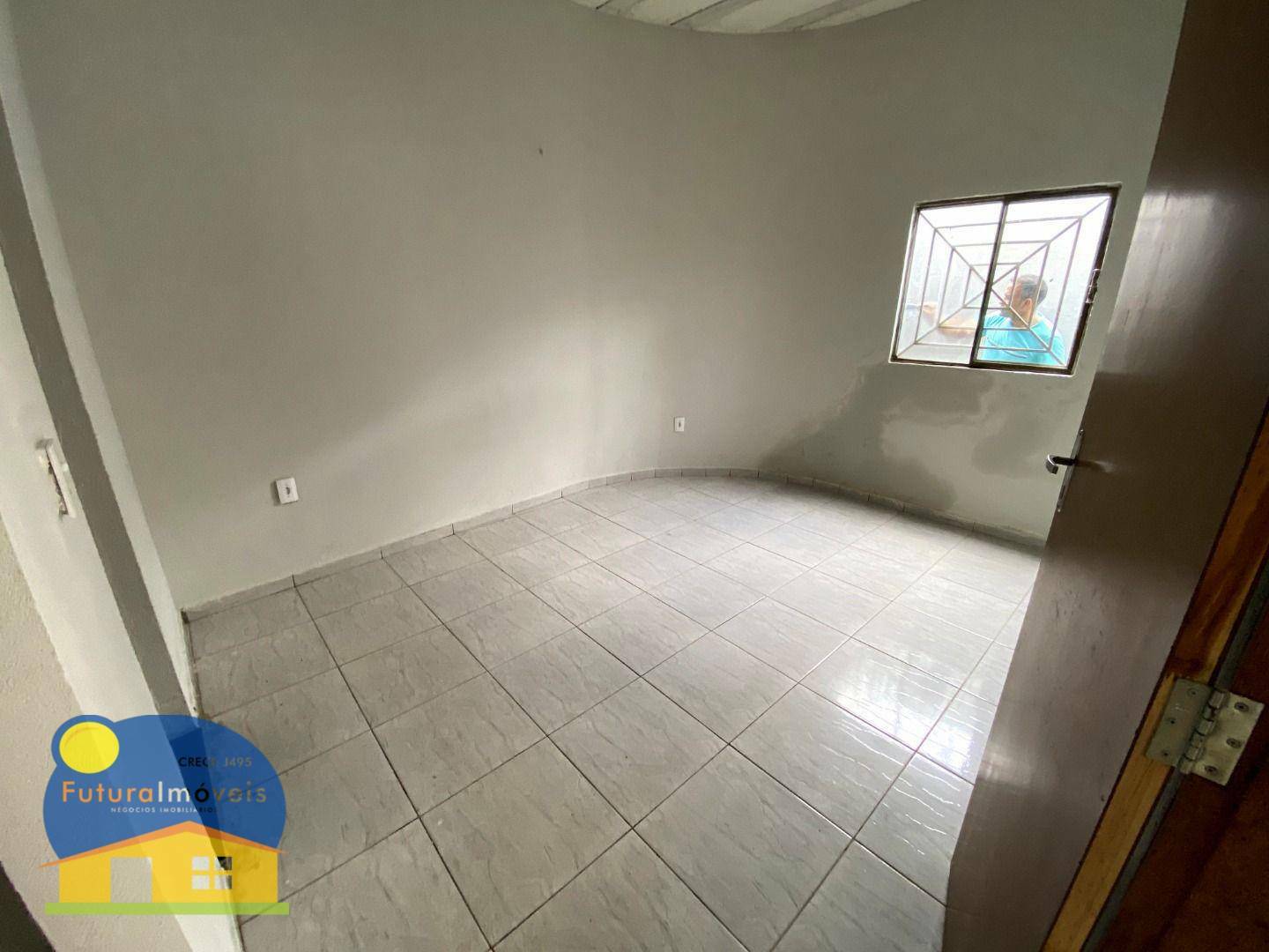 Casa à venda e aluguel com 3 quartos, 60m² - Foto 11