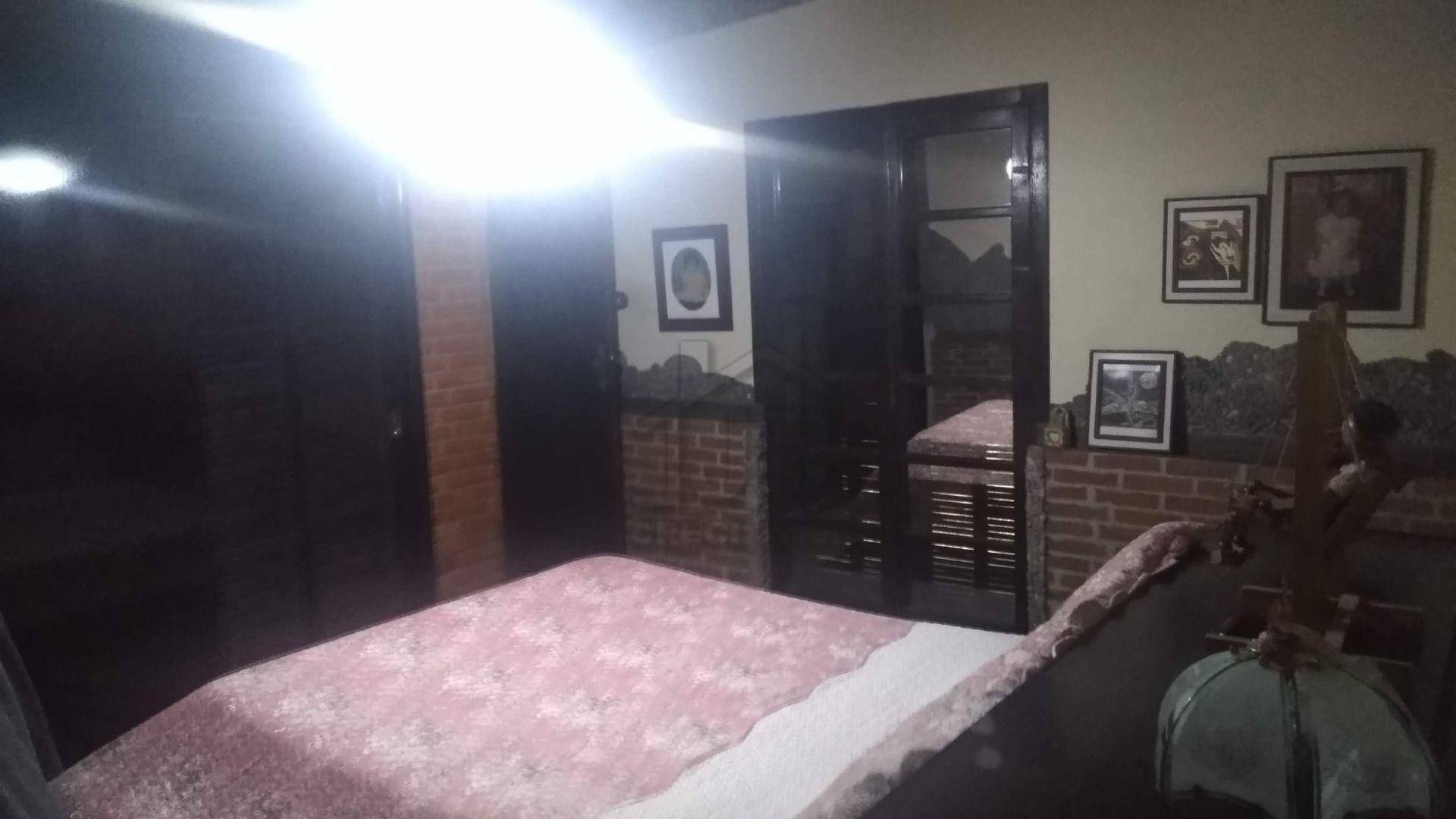 Casa à venda com 2 quartos, 155m² - Foto 41