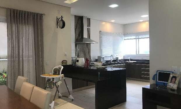 Casa à venda com 3 quartos, 248m² - Foto 10