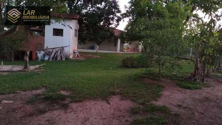 Chácara à venda e aluguel com 2 quartos, 200m² - Foto 12