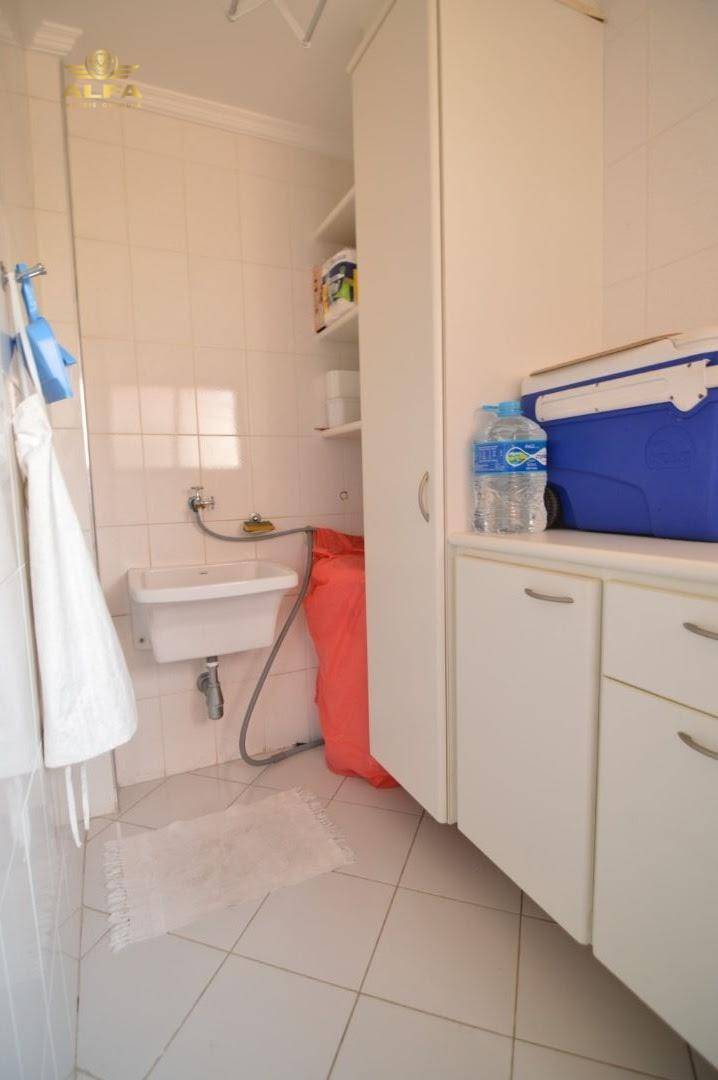 Apartamento à venda com 3 quartos, 135m² - Foto 32