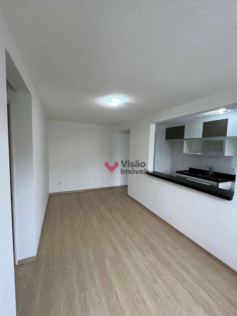 Apartamento à venda com 2 quartos, 45m² - Foto 3