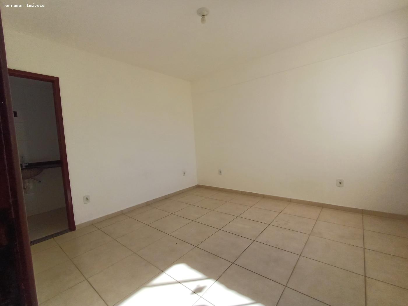 Apartamento à venda com 2 quartos, 70m² - Foto 1