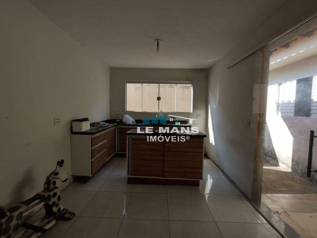 Casa à venda com 3 quartos, 139m² - Foto 6