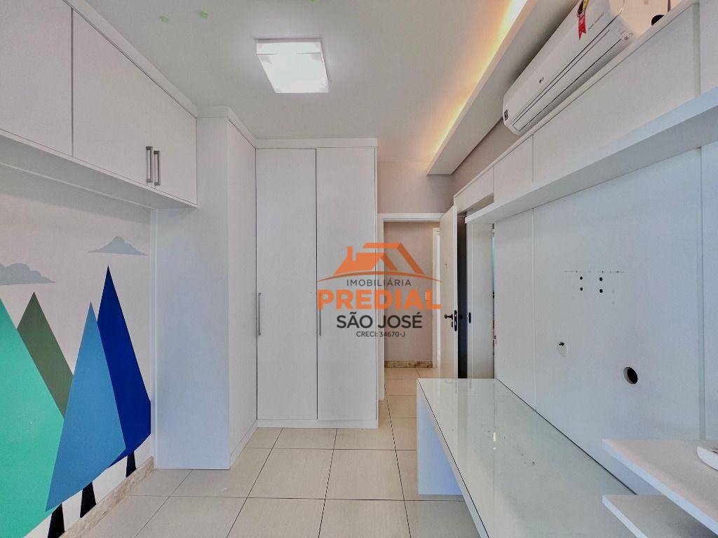 Apartamento à venda com 3 quartos, 110m² - Foto 14