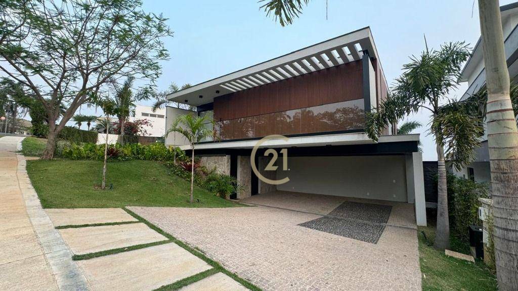 Casa de Condomínio à venda com 4 quartos, 367m² - Foto 1