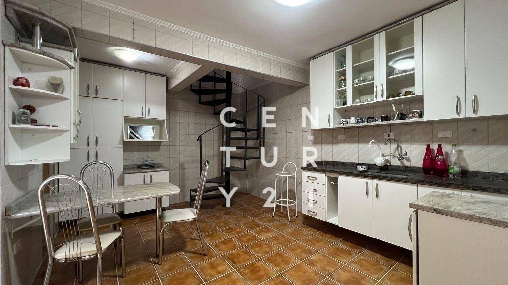 Sobrado à venda com 3 quartos, 240m² - Foto 29