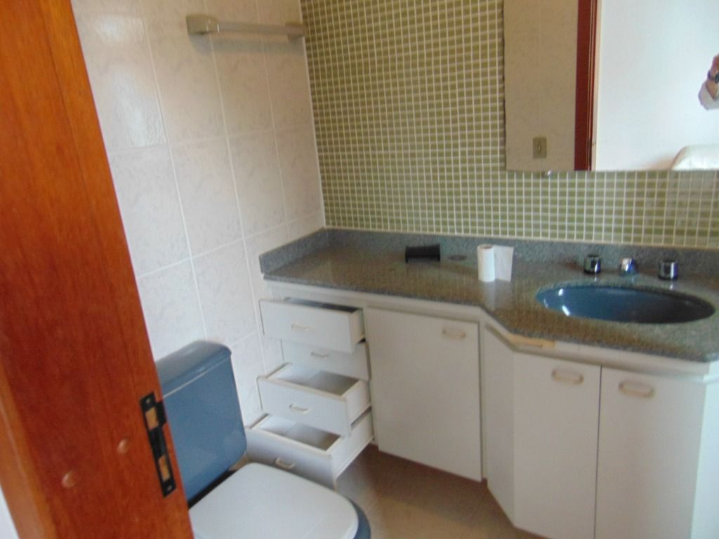 Apartamento à venda com 3 quartos, 141m² - Foto 9