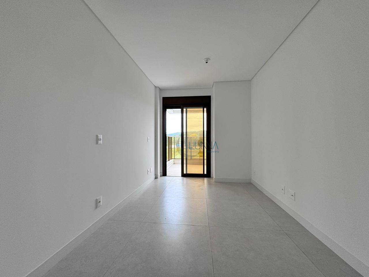 Apartamento à venda com 2 quartos, 86m² - Foto 20