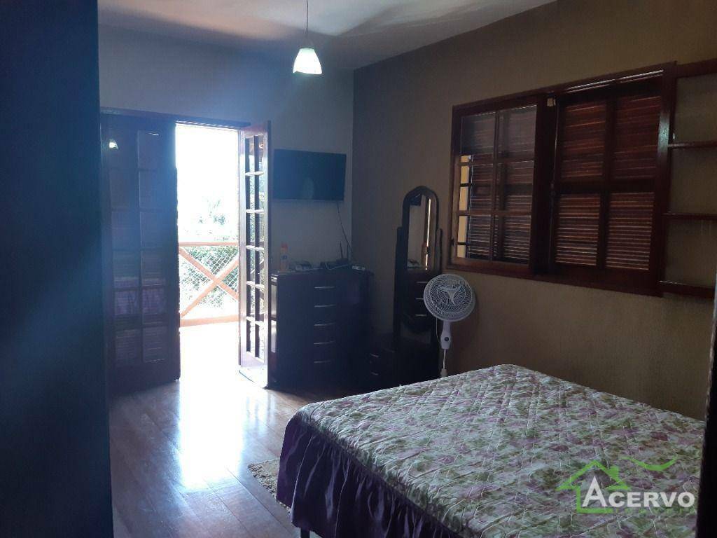 Casa de Condomínio à venda com 4 quartos, 278m² - Foto 16