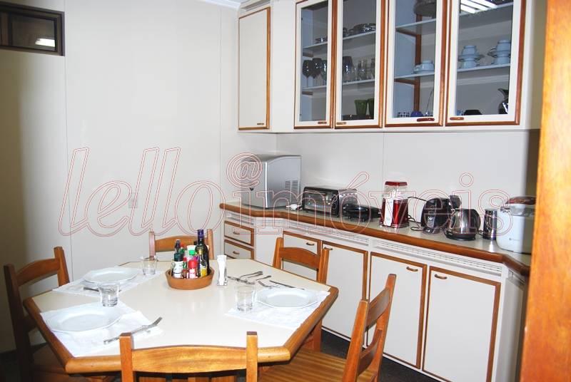 Apartamento à venda com 3 quartos, 180m² - Foto 6